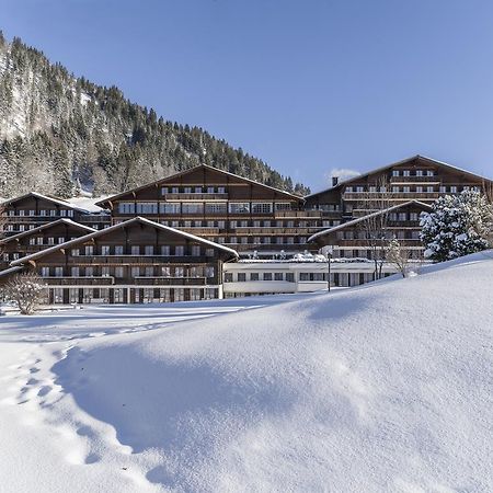 Huus Gstaad Hotel Saanen Eksteriør billede