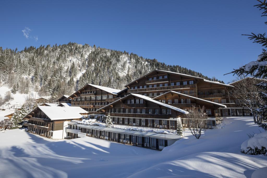 Huus Gstaad Hotel Saanen Eksteriør billede