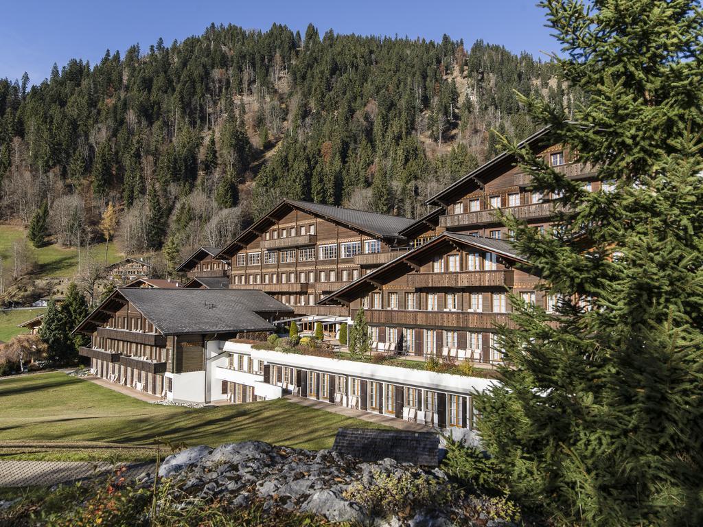 Huus Gstaad Hotel Saanen Eksteriør billede