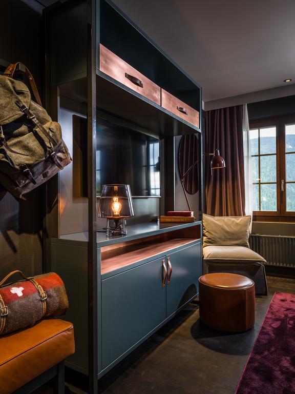 Huus Gstaad Hotel Saanen Eksteriør billede